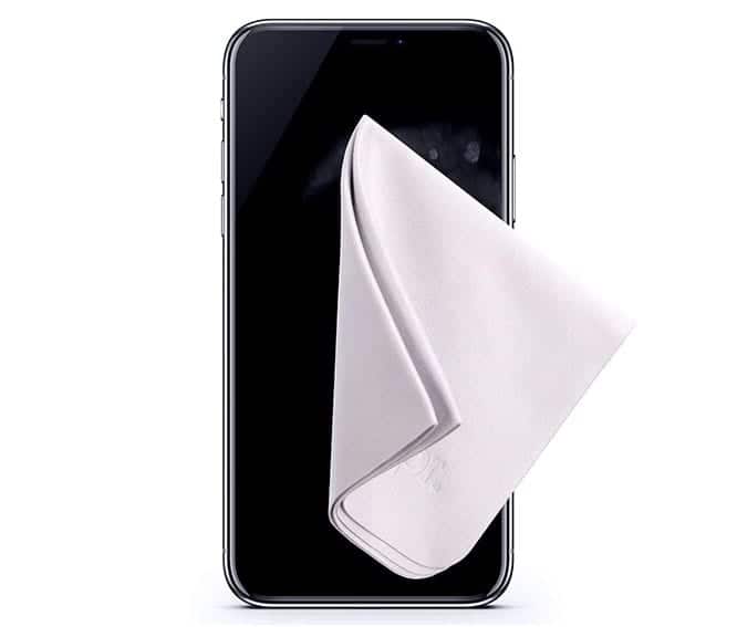How To Clean Phone Screen Protector