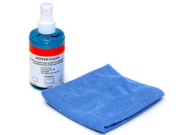 How To Clean Phone Screen Protector