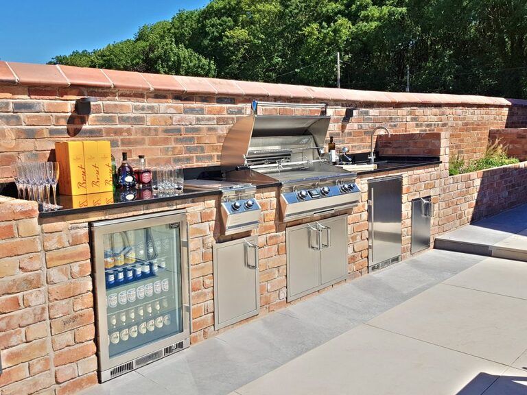 How To Choose Outdoor Bar Fridge