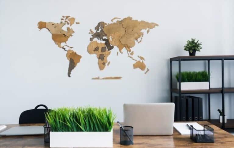How to Decorate Office Walls How to Decorate Office Walls