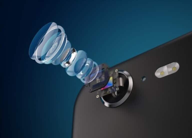 How To Get Water Out Of Camera Lens On Phone